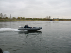 Лодка «ФЛАГМАН - 420 IGLA»